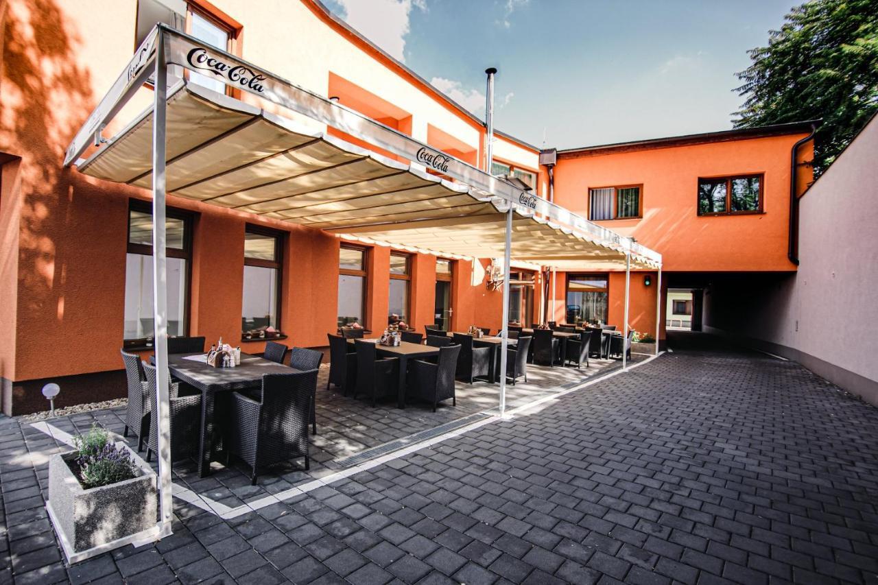Hotel U Kostela Modřice 外观 照片