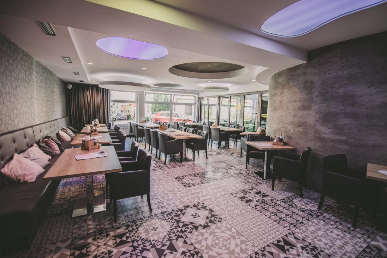 Hotel U Kostela Modřice 外观 照片